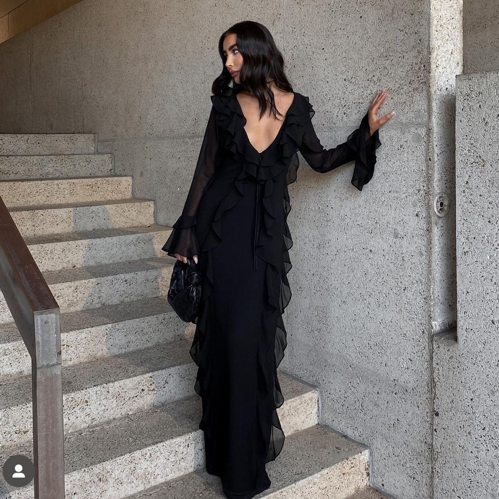 ❌sold❌. Heiress Beverly Hills New Black Ruffle Maxi Dress Small